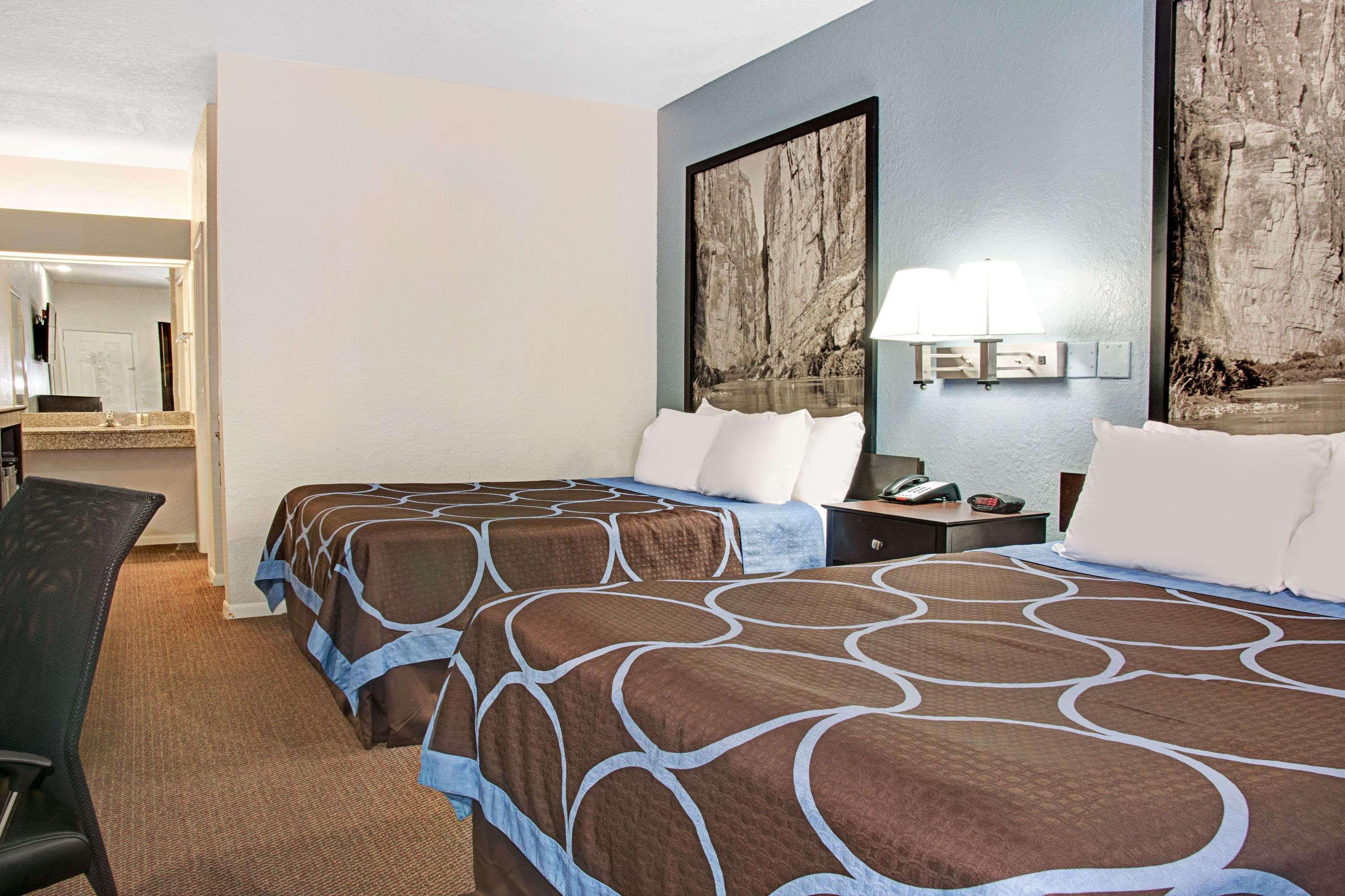 Super 8 By Wyndham Houston/Brookhollow Nw Kültér fotó